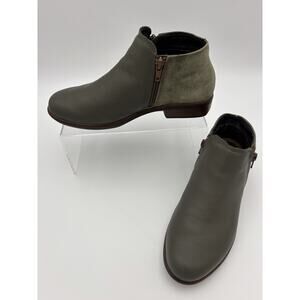 Naot Helm Ankle Boots Olive Green Size 37 / 7 Side Zip Comfort